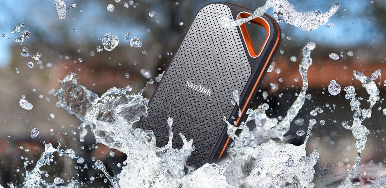 SanDisk 2TB Extreme Pro Portable SSD 2000MB/s R/ W, Upto 3 meter drop protection with IP65 water and dust resistance, Metal Enclosure, PC, MAC & TypeC Smartphone Compatible, 5Y Warranty,External SSD - Image 4